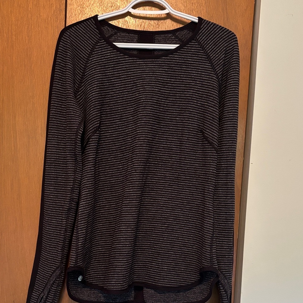 lululemon reversible long sleeve, I think it’s a runder under ?